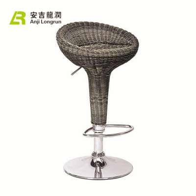 Wholesale vintage style swivel wicker bar chair rattan bar stool for garden outdoor